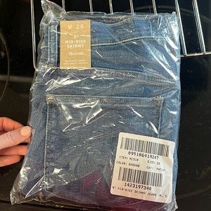 Madewell 9” mid rise skinny